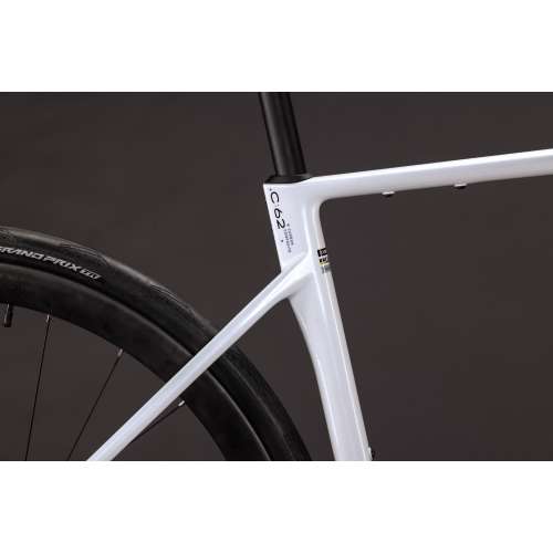CUBE ATTAIN C:62 SLX 2027