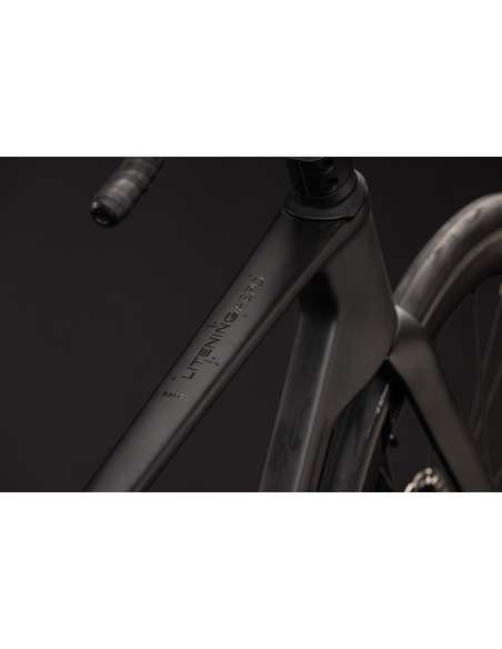 CUBE LITENING AERO C:68X RACE 2027