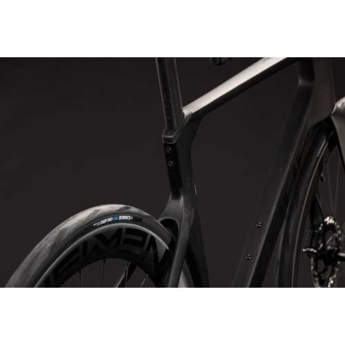 CUBE LITENING AERO C:68X RACE 2027