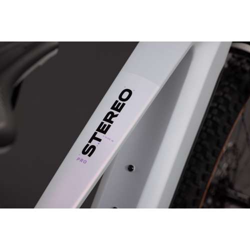 CUBE STEREO HYBRID ONE22 PRO 800 2027