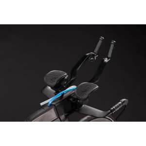 cube-aerium-c68x-race-2027-carbon-chrome.png 2