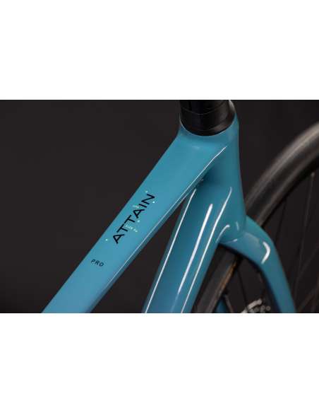 CUBE ATTAIN PRO 2027