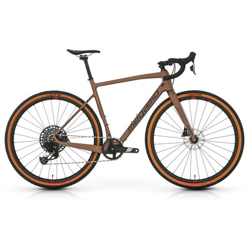 MEGAMO WEST AXS 05 2025