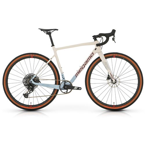 MEGAMO WEST 10 2025