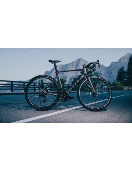 CUBE LITENING AIR C:68X SLT 2025