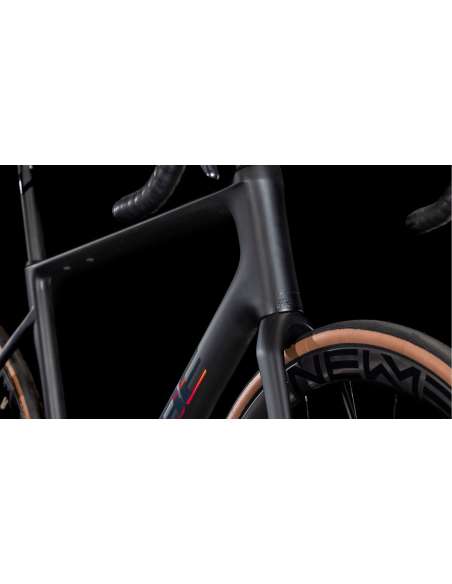 CUBE ATTAIN C:62 SLT 2025