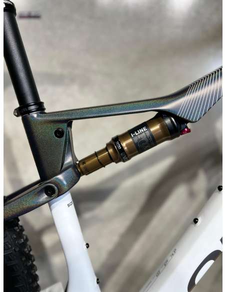 ORBEA OIZ M-TEAM 2023 BRANCO PRETO SEGUNDA MÃO