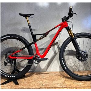 ORBEA OIZ M-TEAM XTR 2024 SEGUNDA MANO