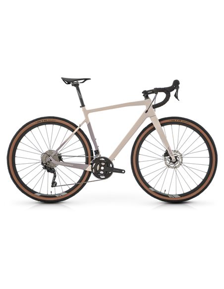 MEGAMO WEST 15 2023