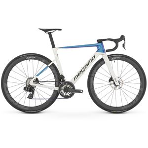 megamo-pulse-04-2026-white-blue.jpg