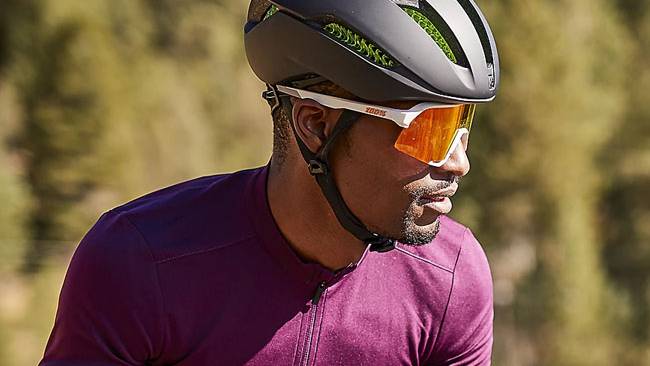 Cómo elegir un buen casco (y por qué es importante)